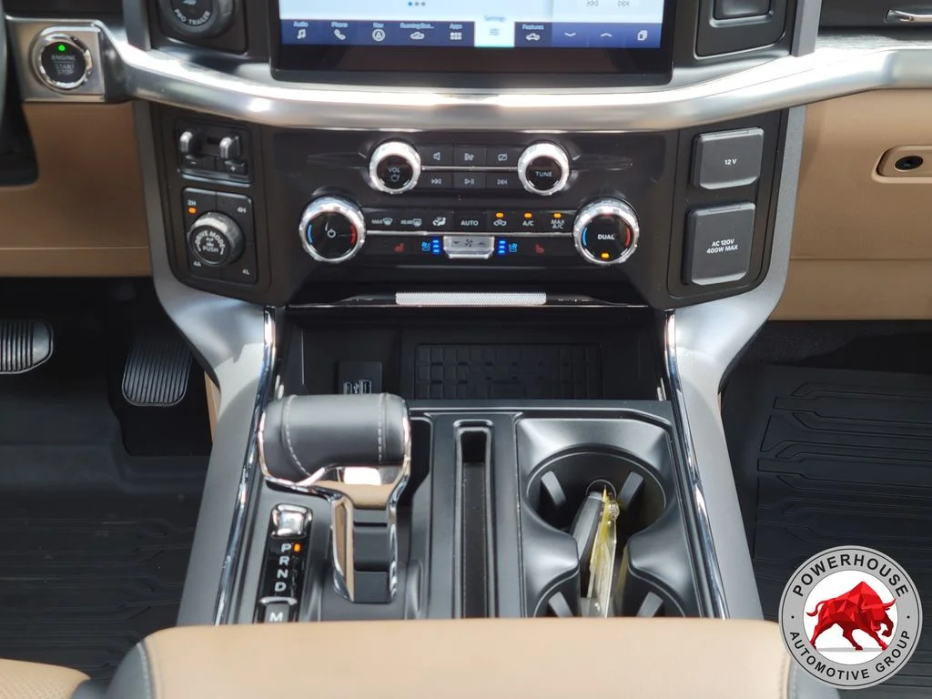 Used 2023 White Ford Lariat image 23