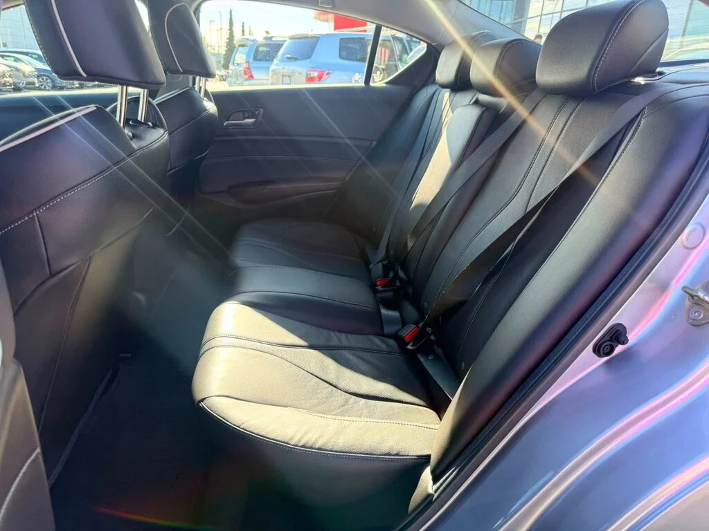 Used 2019 Modern Steel Metallic Acura Premium Dilawri Certified   Local BC   Clean Title image 14