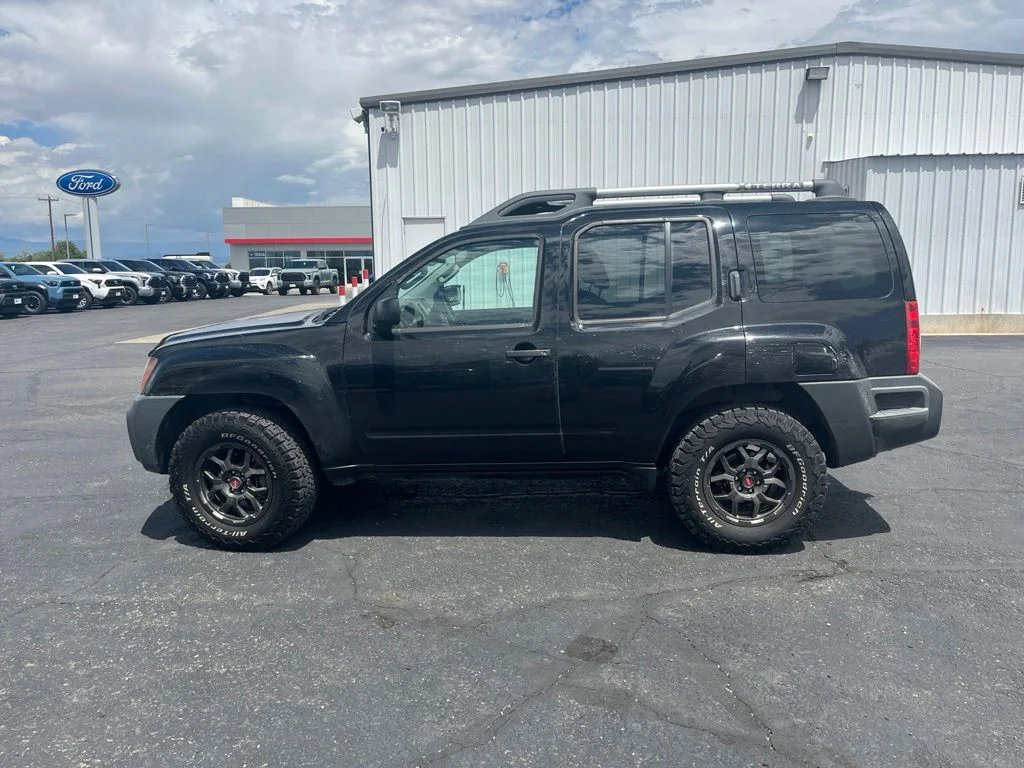 Used 2015 Super Black Nissan X image 11
