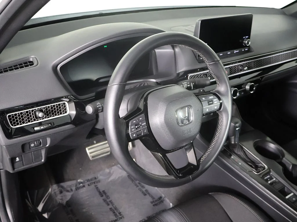 Used 2025 White Honda Sport image 27