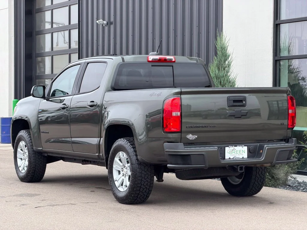Used 2018 Green Chevrolet LT image 3