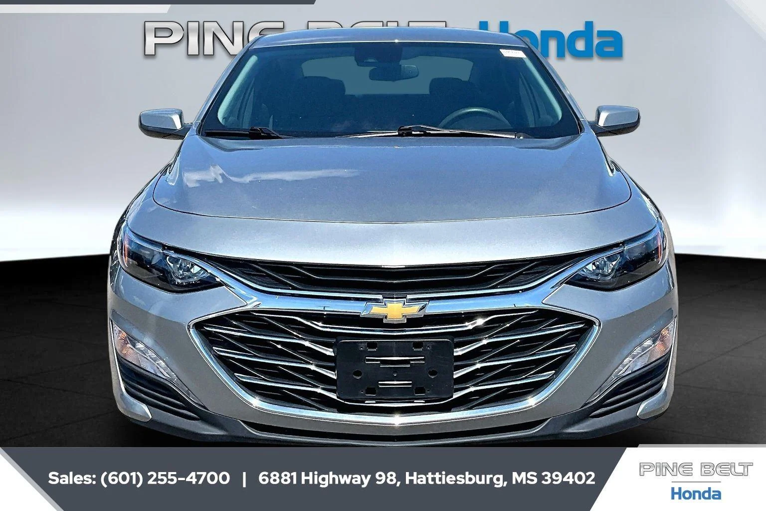 Used 2024 Sterling Gray Metallic Chevrolet LT image 3