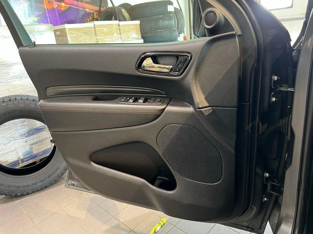 Used 2025 Gy Dodge R/T image 12