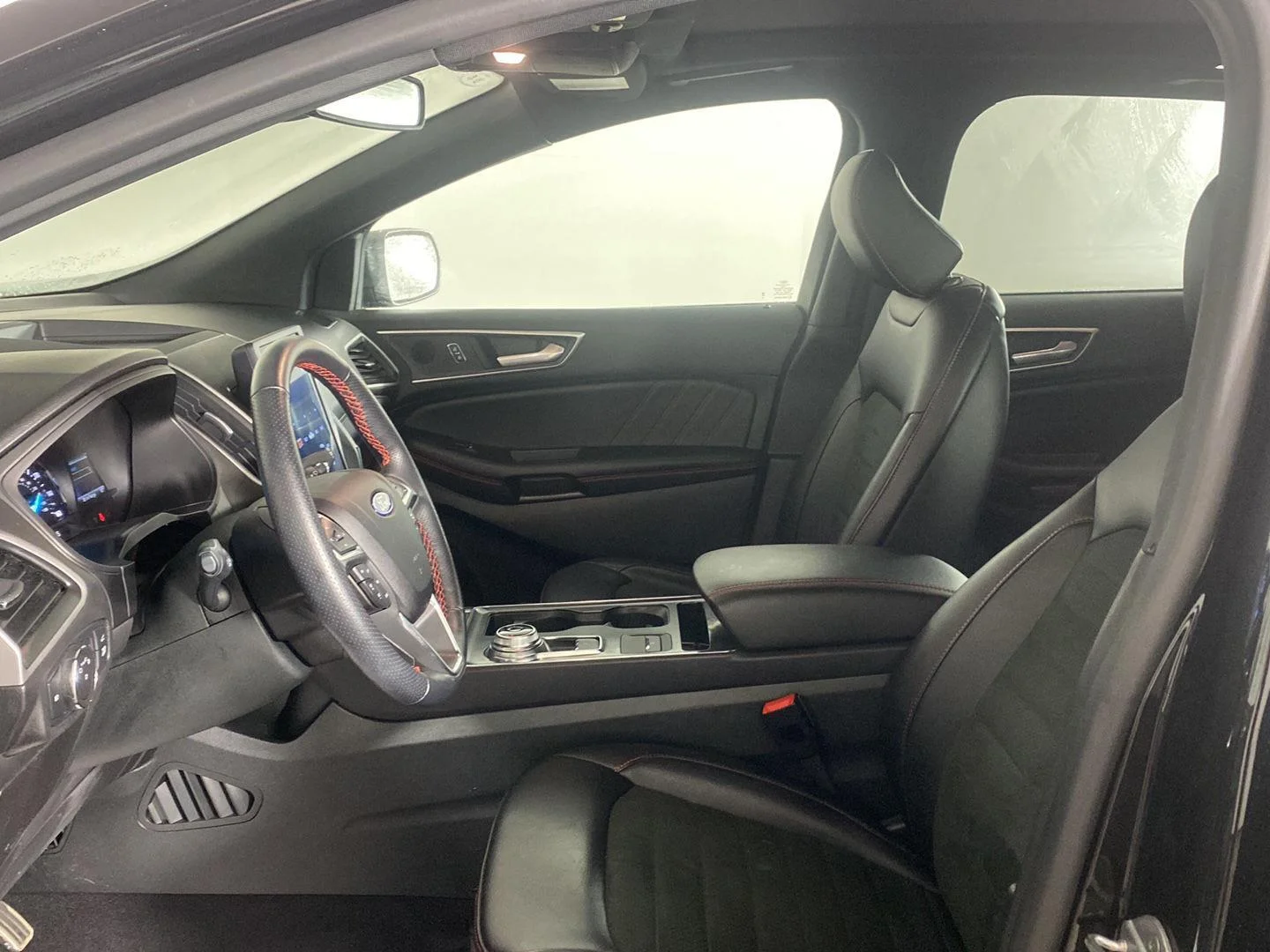 Used 2023 Agate Black Ford ST-Line image 15