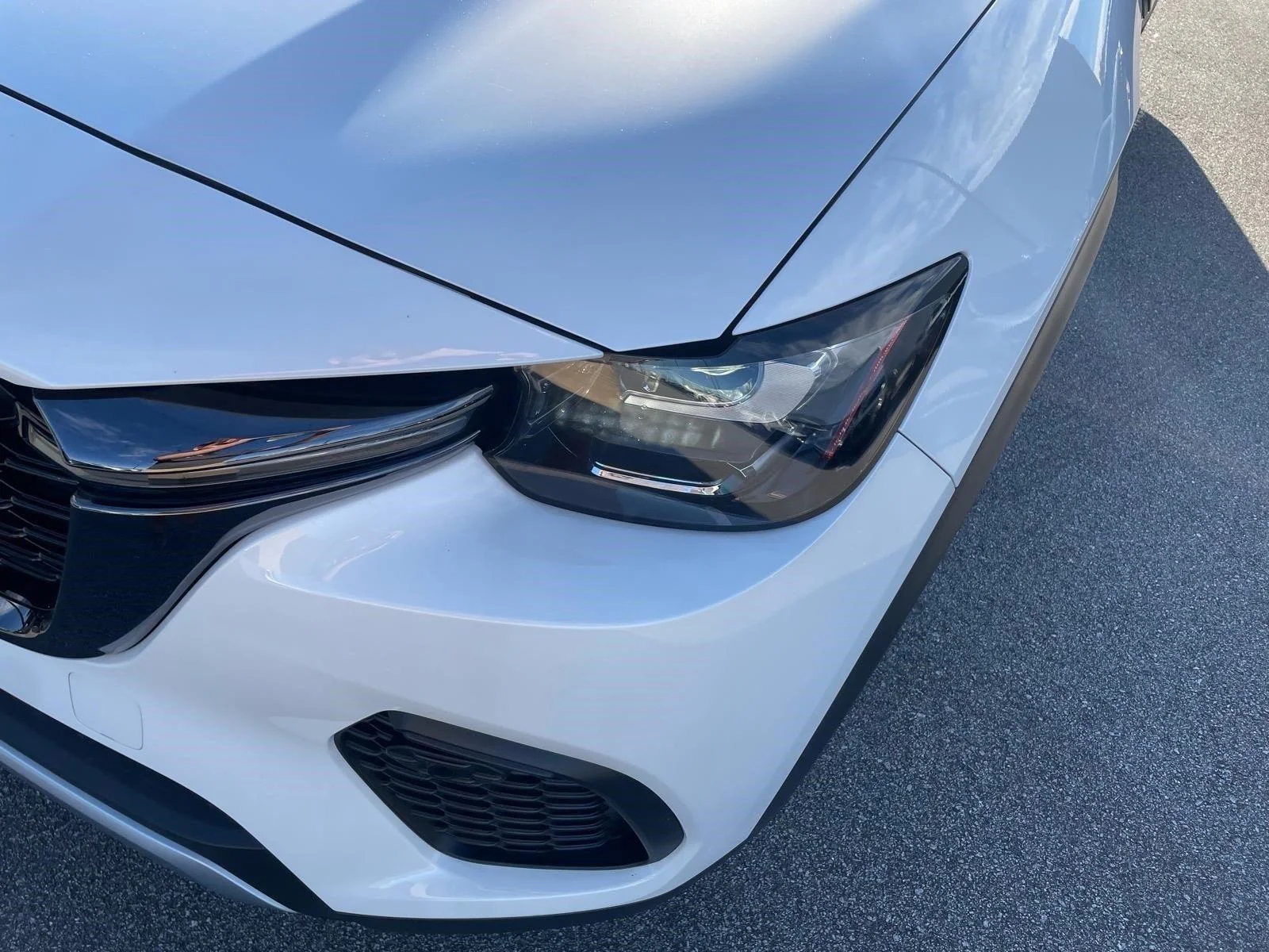 Used 2025 Rhodium White Premium Mazda Premium Package image 10