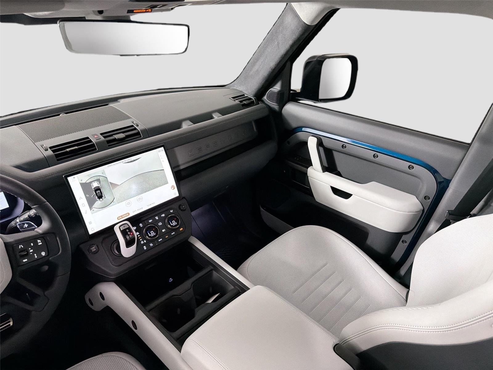 New 2026 Sargasso Blue LAND ROVER  OCTA image 23