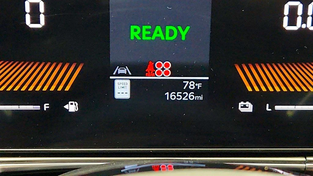 Used 2025 Mineral Blue Kia EX AWD image 16