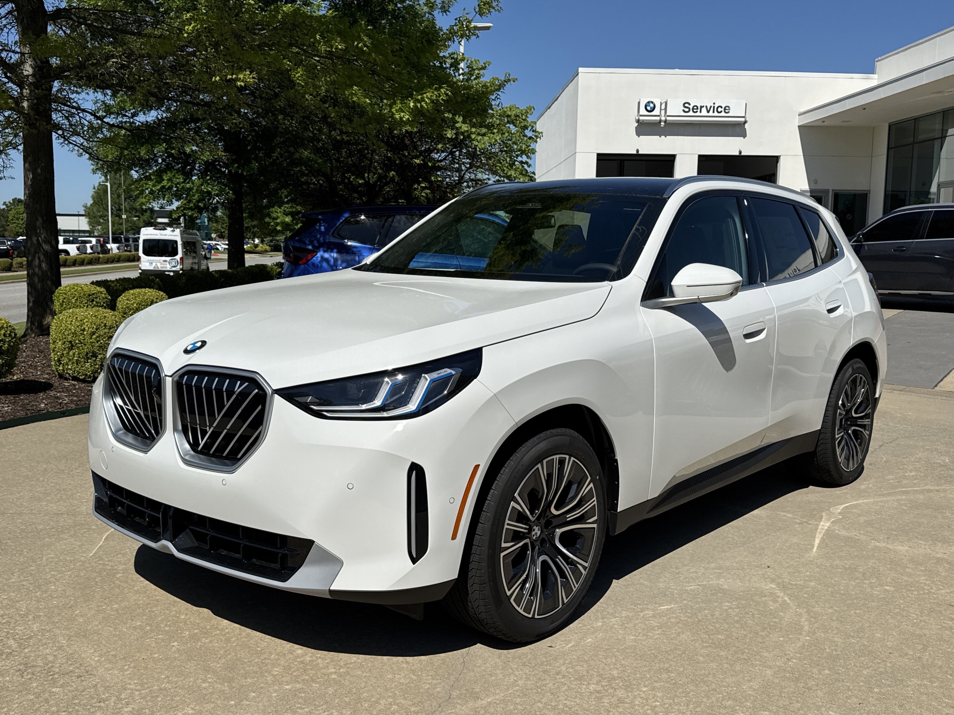 2026 BMW X3 30 XDRIVE's photo