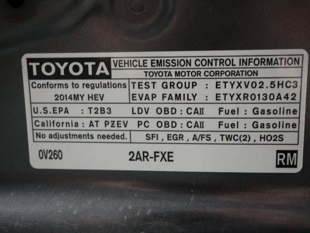 Used 2014 Magnetic Gray Metallic Toyota SE image 29