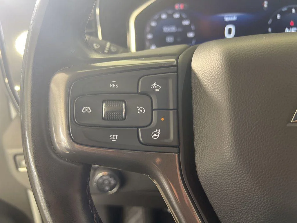 Used 2025 Summit White Chevrolet ZR2 image 12