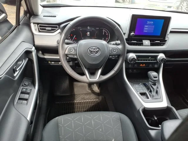 2023 Toyota RAV4 XLE - Photo 8