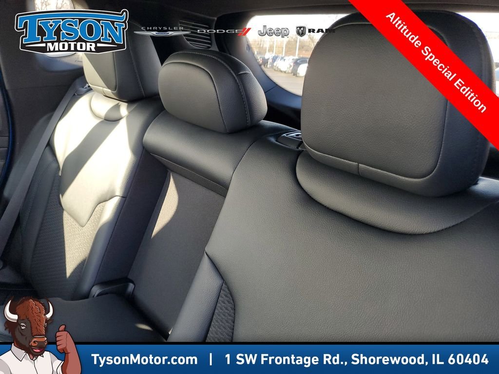 New 2026 Hydro Blue Pearlcoat Jeep Latitude image 11