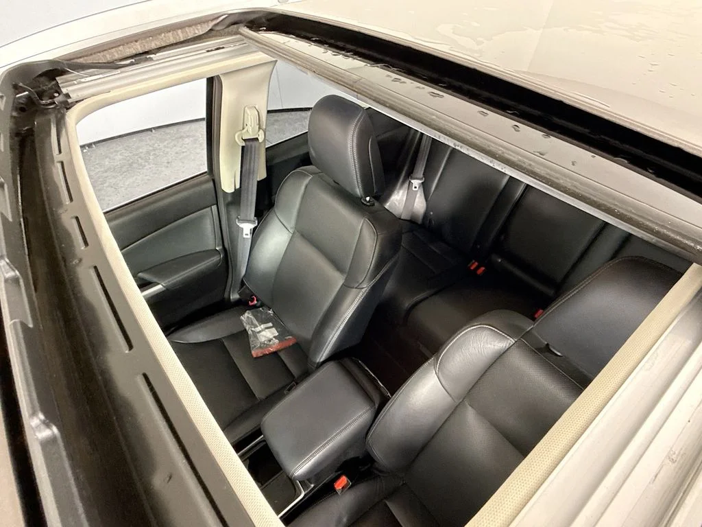 Used 2016 Urban Titanium Metallic Honda EX-L image 22
