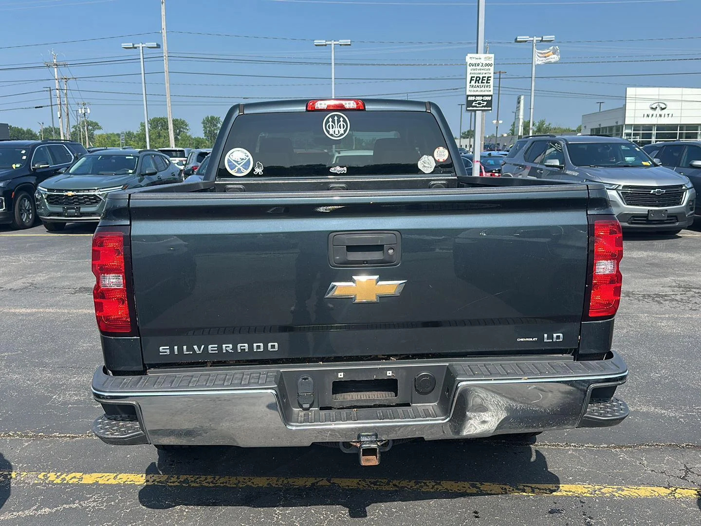 Used 2019 GRAPHITE METALLIC Chevrolet LT image 3
