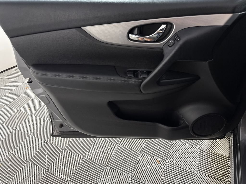 2020 Nissan Rogue Sport SL - Photo 9