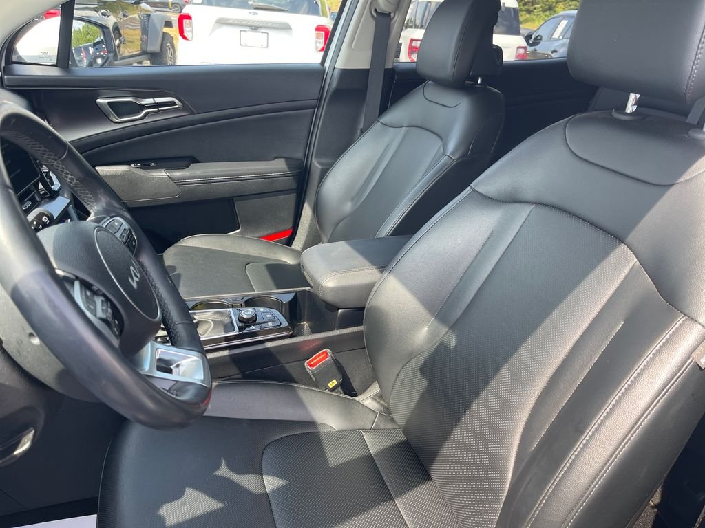 Used 2024 White Kia EX image 13