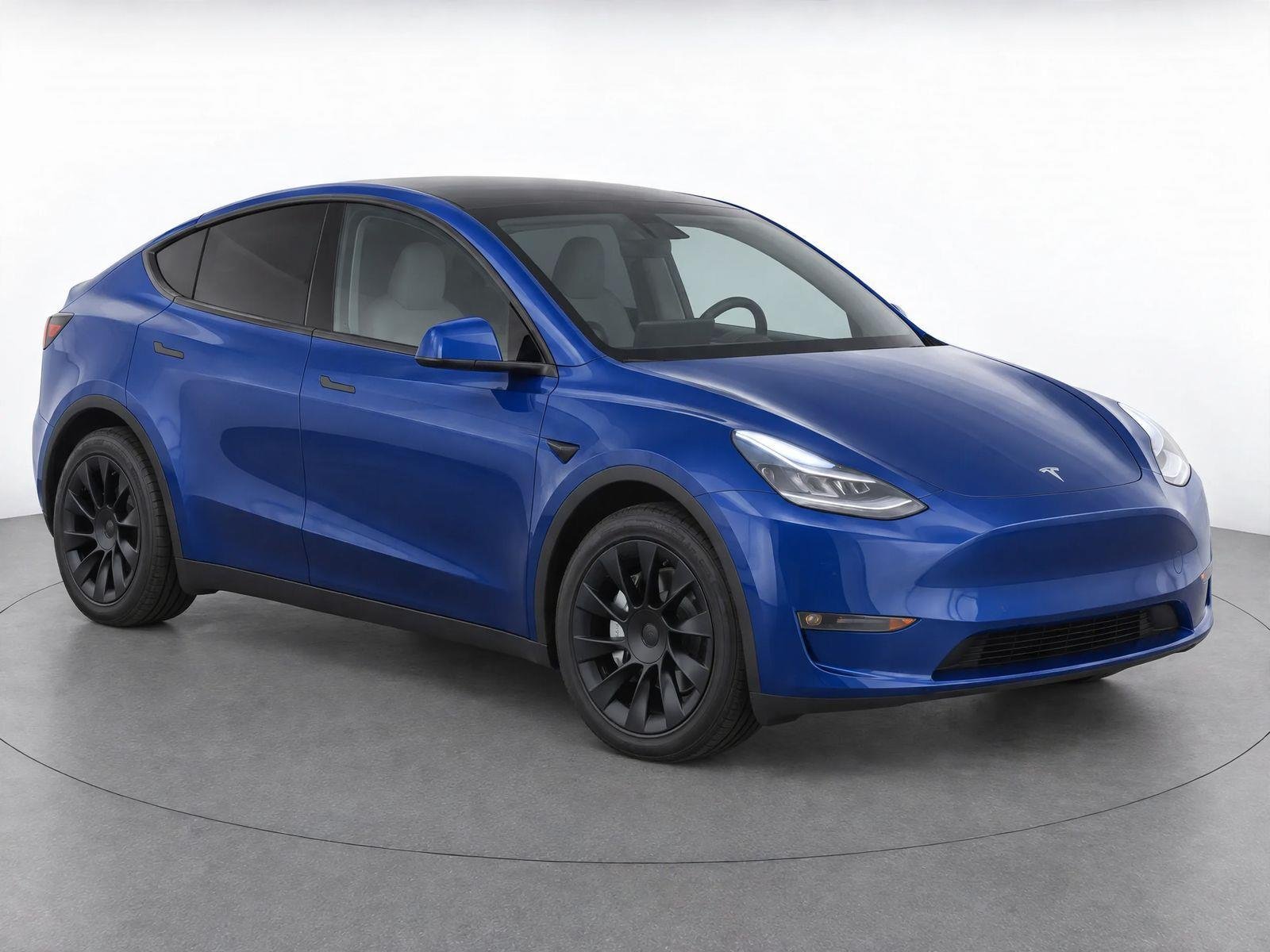 Used 2021 Deep Blue Metallic Tesla Long Range image 2