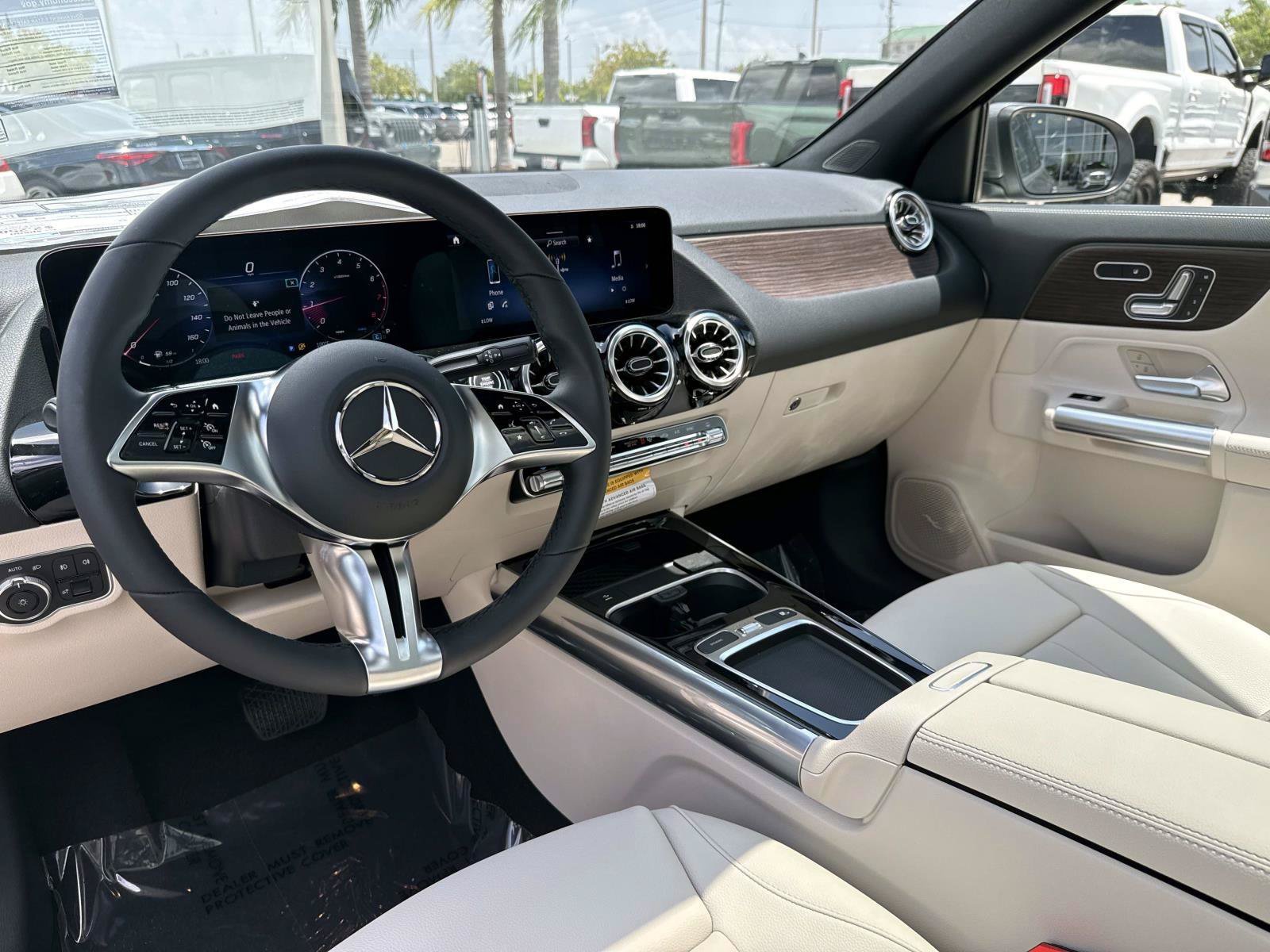 New 2026 Gray Metallic Mercedes-Benz 250 SUV image 16