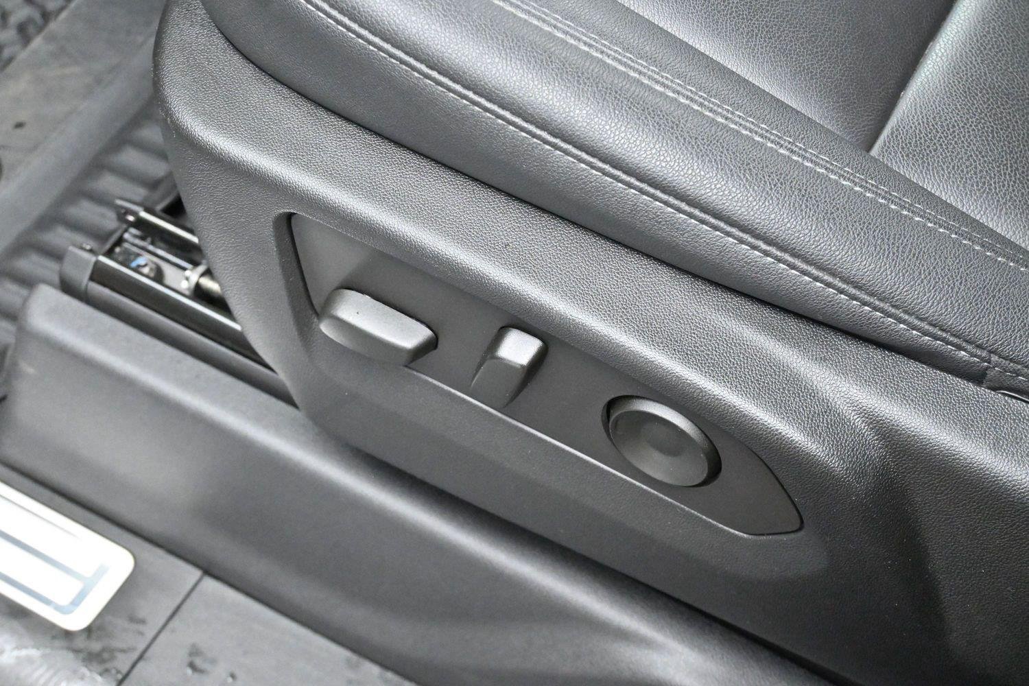 Used 2022 Silver Ice Metallic Chevrolet RST image 14