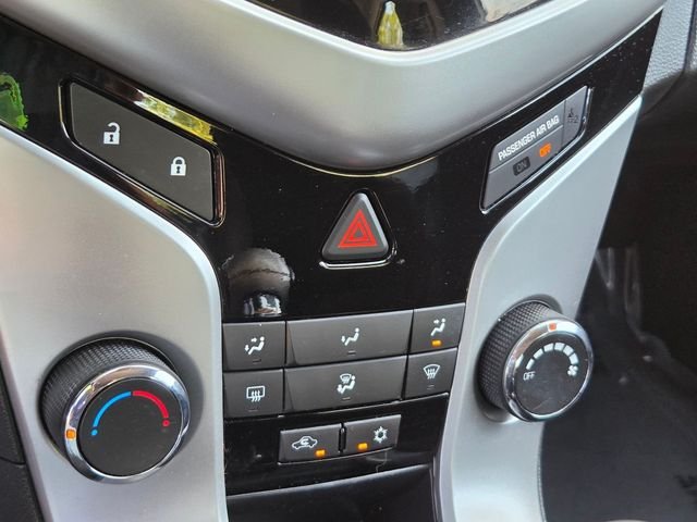 Used 2014 Blue Chevrolet 1LT image 16