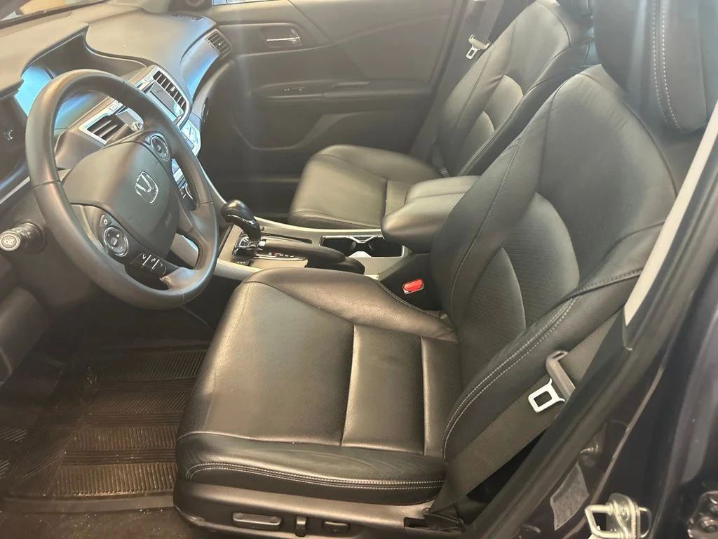 Used 2015 Gray Honda EX-L image 14