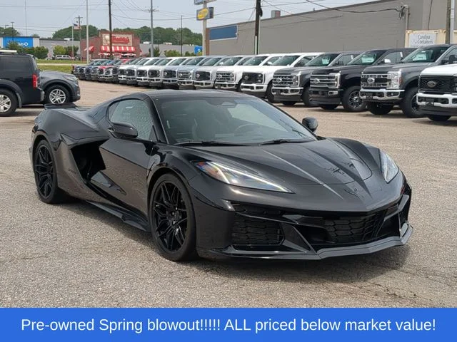 Used 2025 Black Chevrolet Z06 image 15