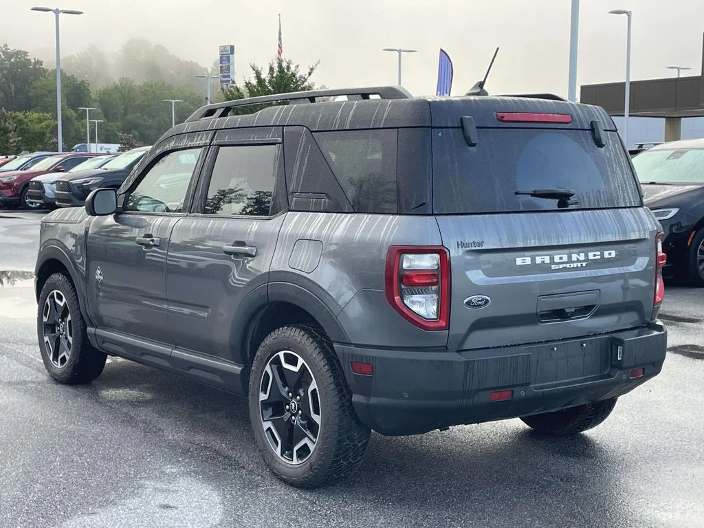 Used 2024 Carbonized Gray Metallic Ford Outer Banks image 27