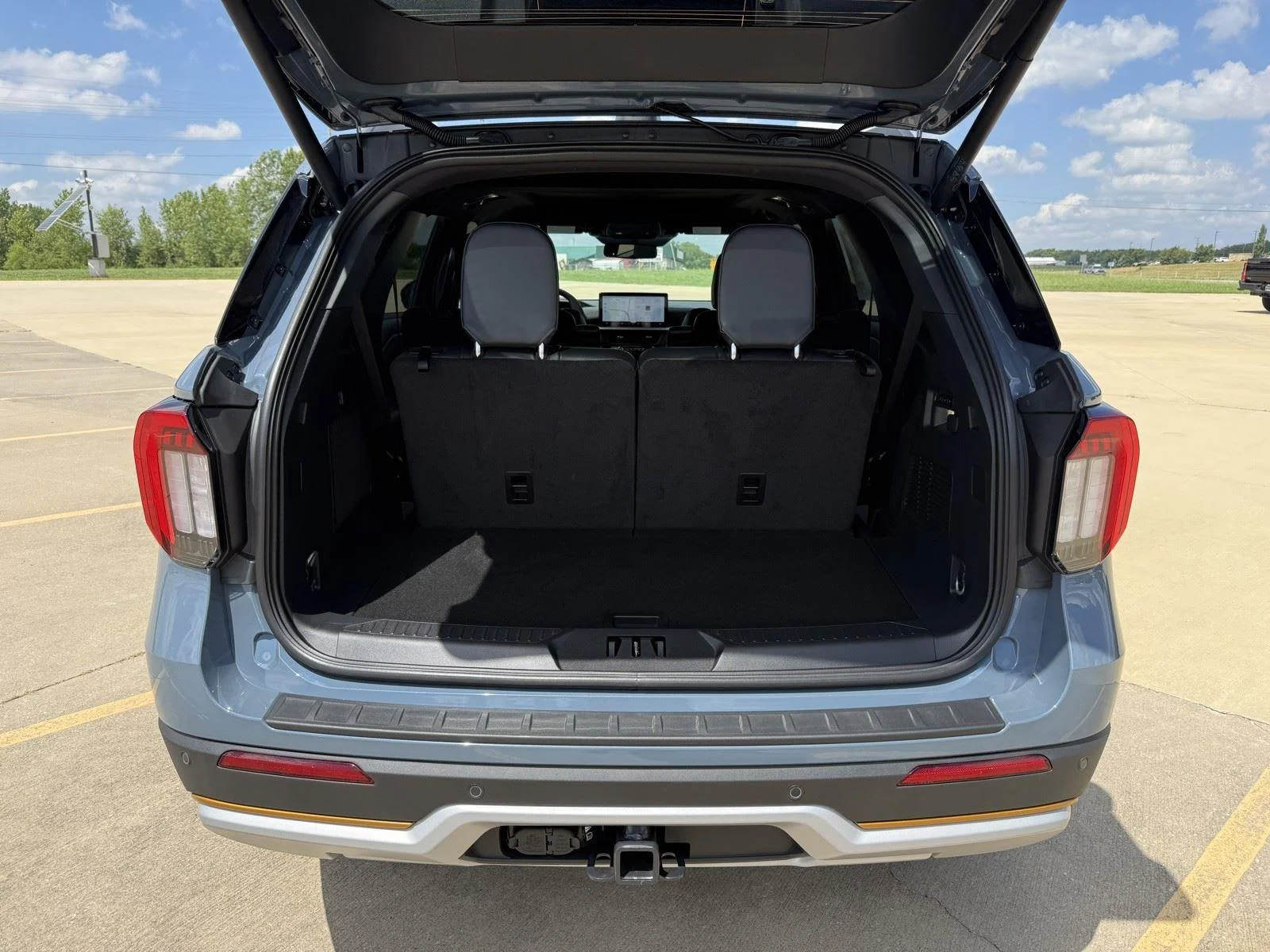 New 2026 Vapor Blue Metallic Ford Tremor image 9