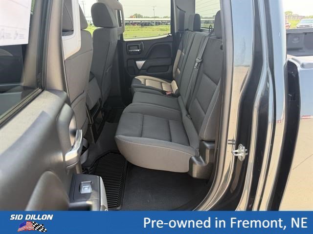 Used 2019 GRAPHITE METALLIC Chevrolet LT image 8