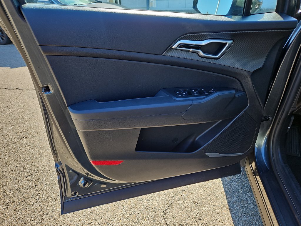 Used 2024 Gravity Gray Kia LX image 18
