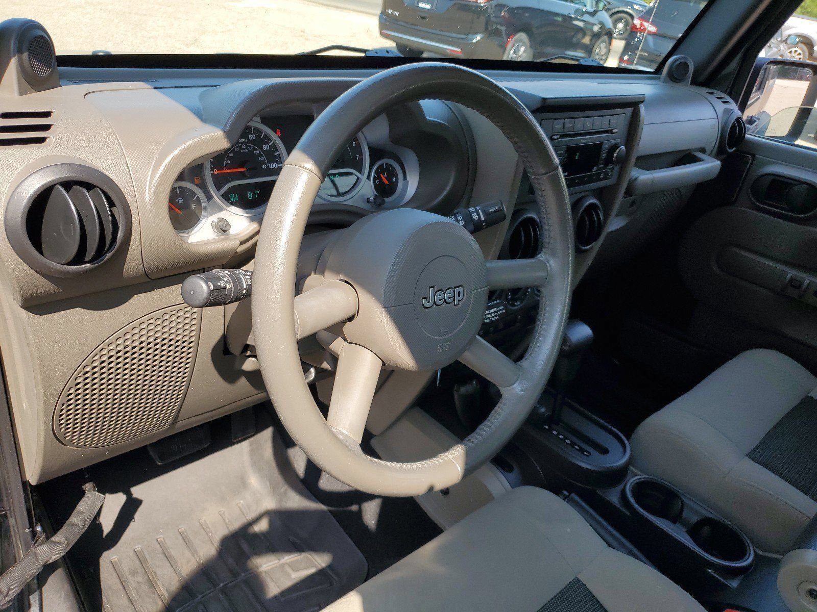 Used 2010 Gray Jeep Rubicon image 13