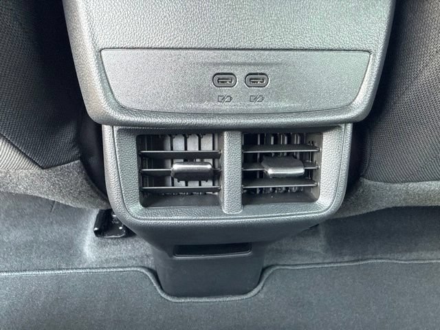 New 2027 Summit White GMC Elevation image 21