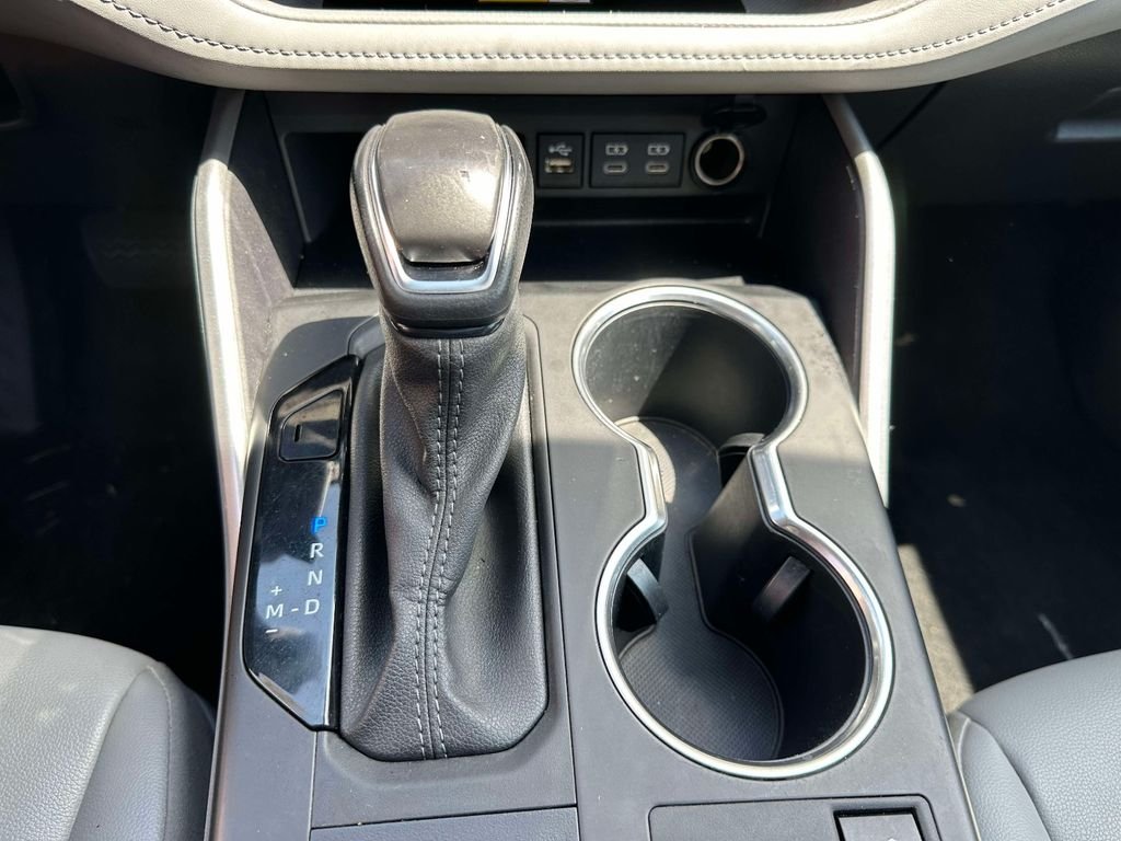 Used 2024 Silver Toyota XLE image 33