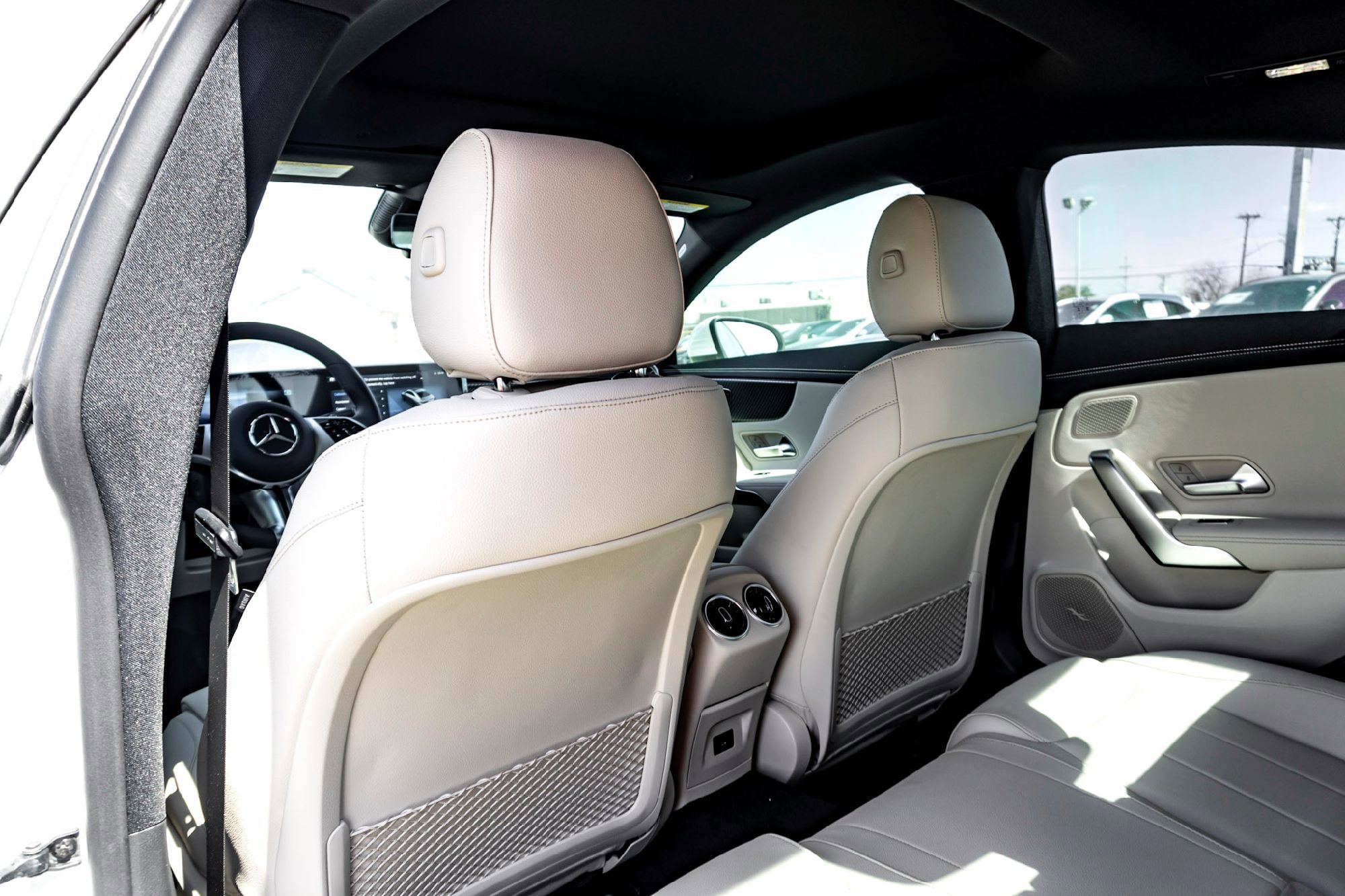 2025 Mercedes-Benz CLA CLA 250 - Photo 45