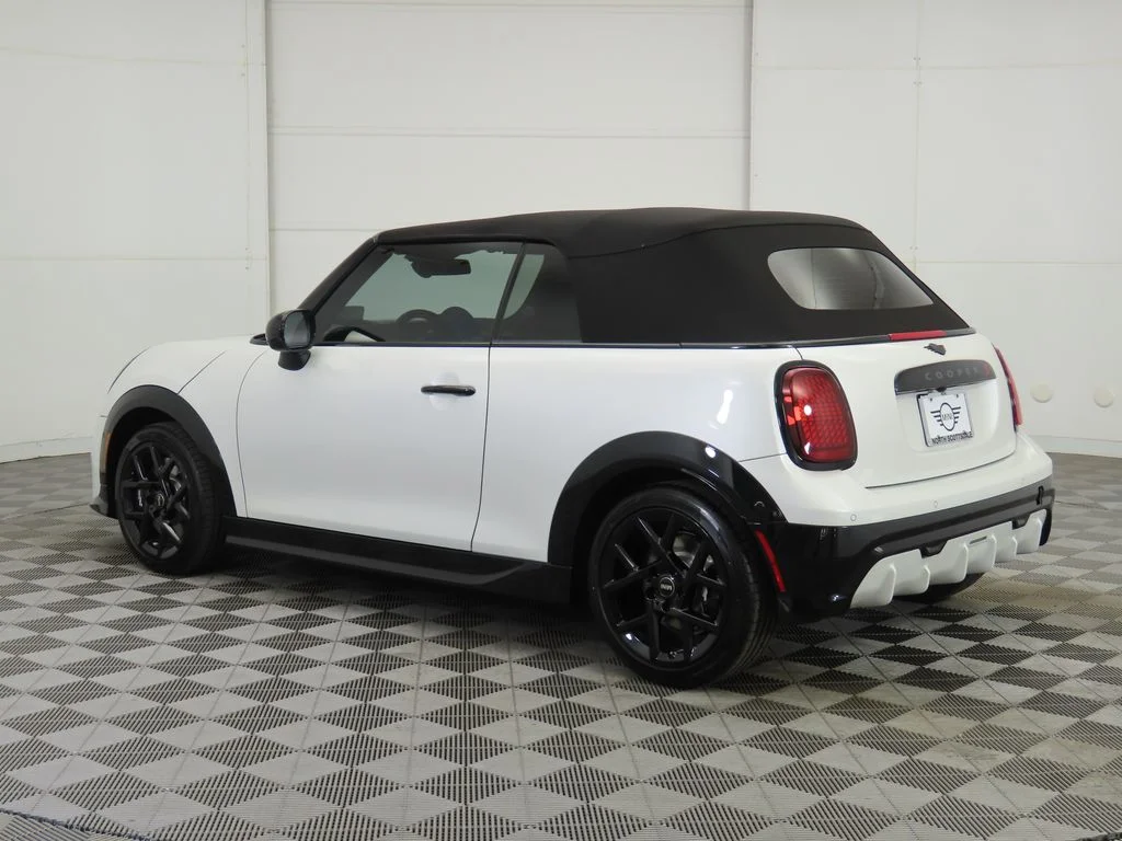 Used 2026 Nanuq White Metallic MINI  image 16