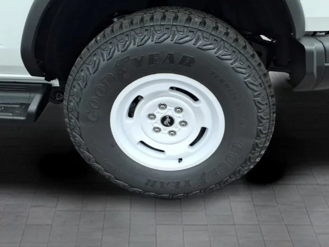 New 2026 Oxford White Ford Heritage Edition image 9