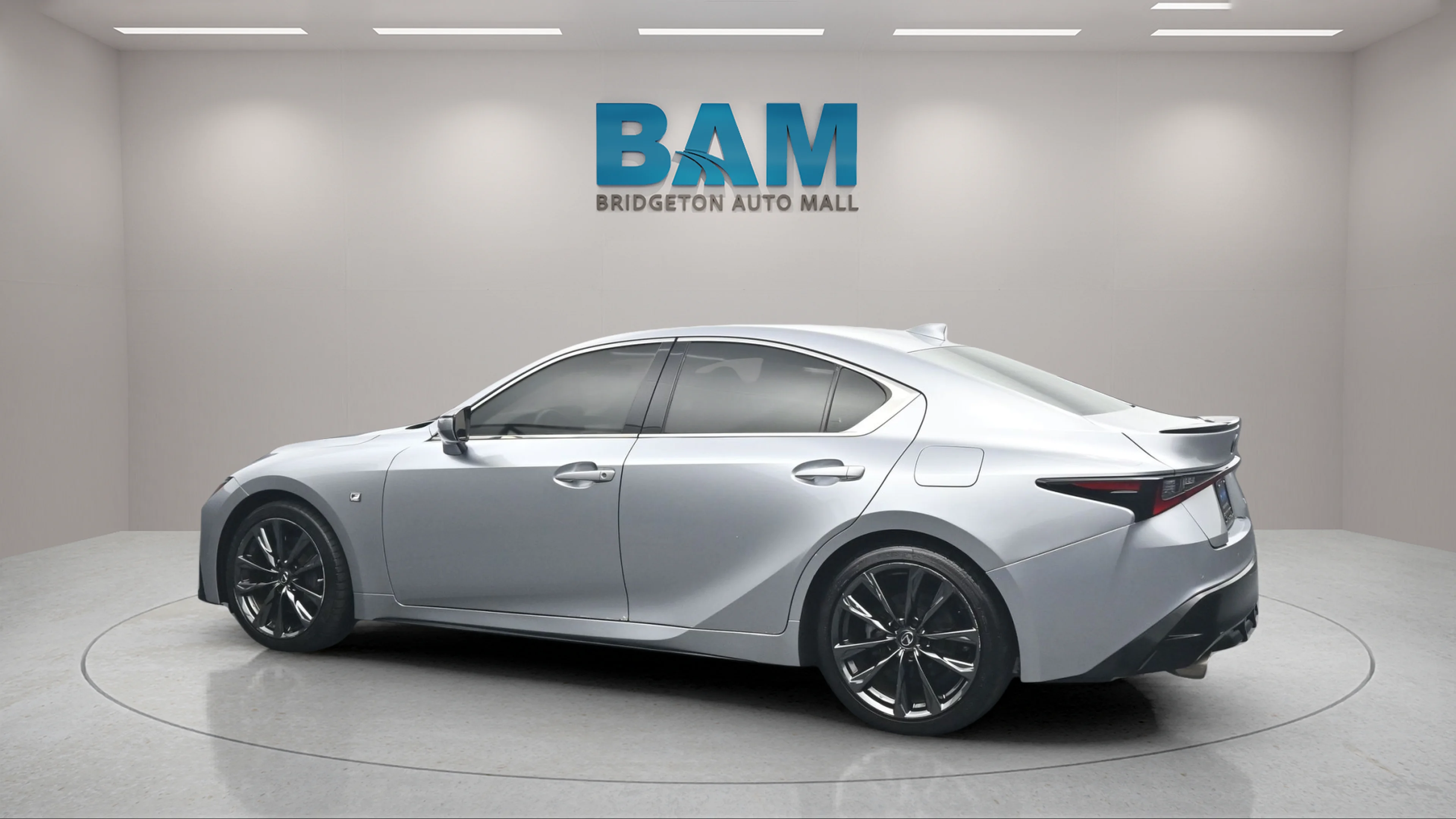 Used 2022  Lexus IS 350 F SPORT image 4