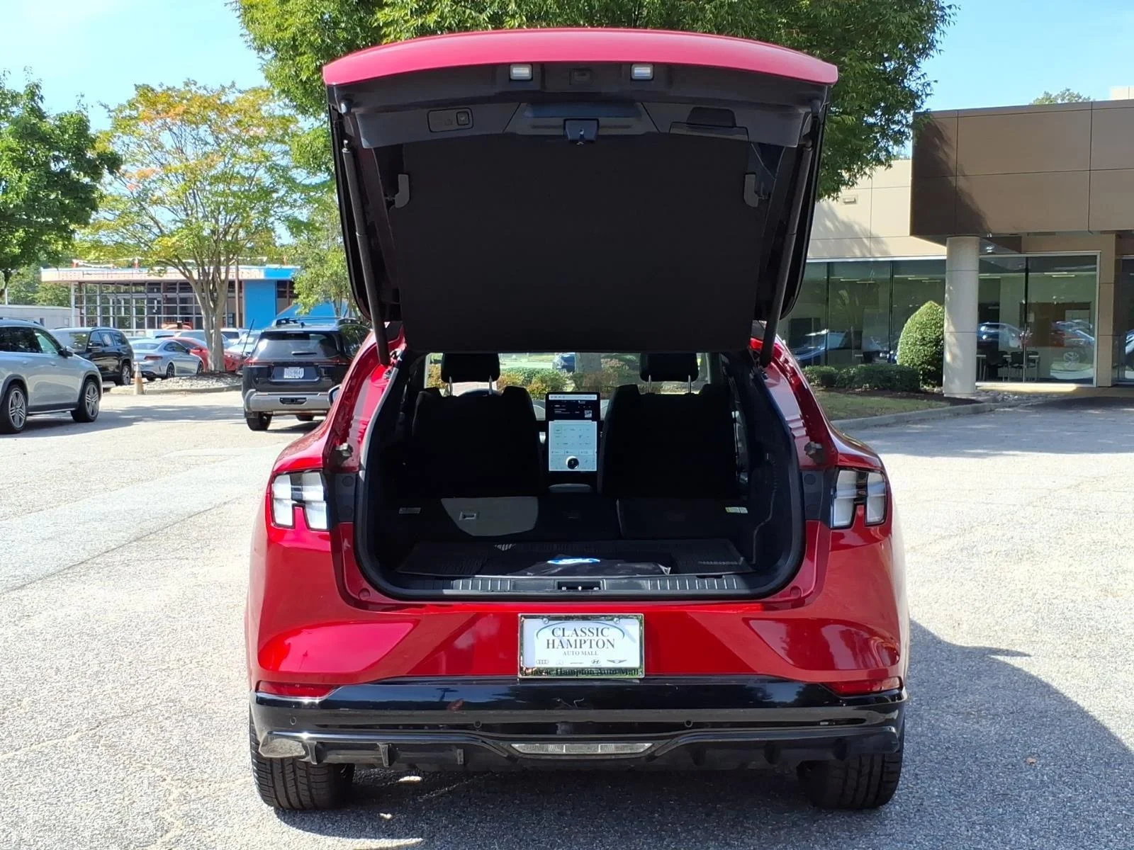 Used 2022 Rapid Red Metallic Tinted Clearcoat Ford GT image 31