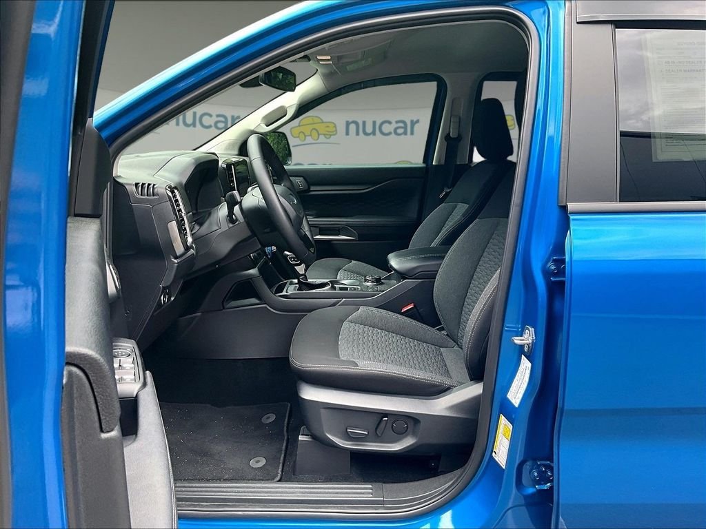 Used 2025 Blue Ford XLT image 12