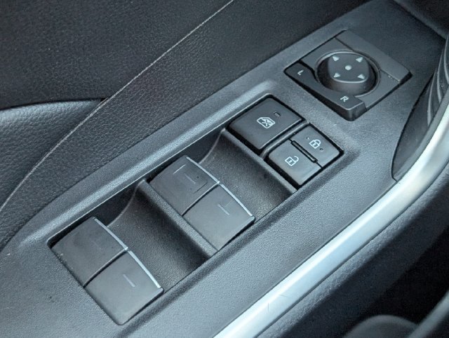 Used 2025 White Toyota XLE image 21