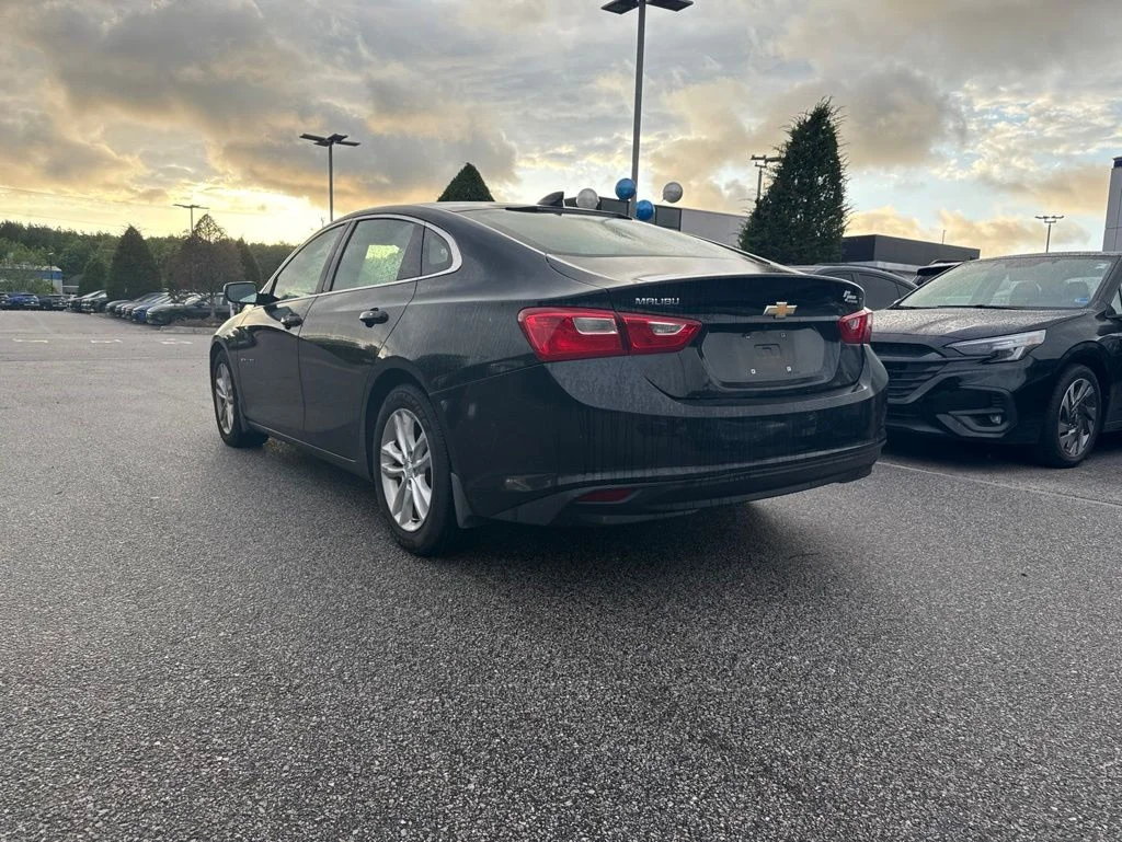 Used 2017 Chevrolet Malibu 1LT with VIN 1G1ZE5ST0HF140659 for sale in Suffolk, VA