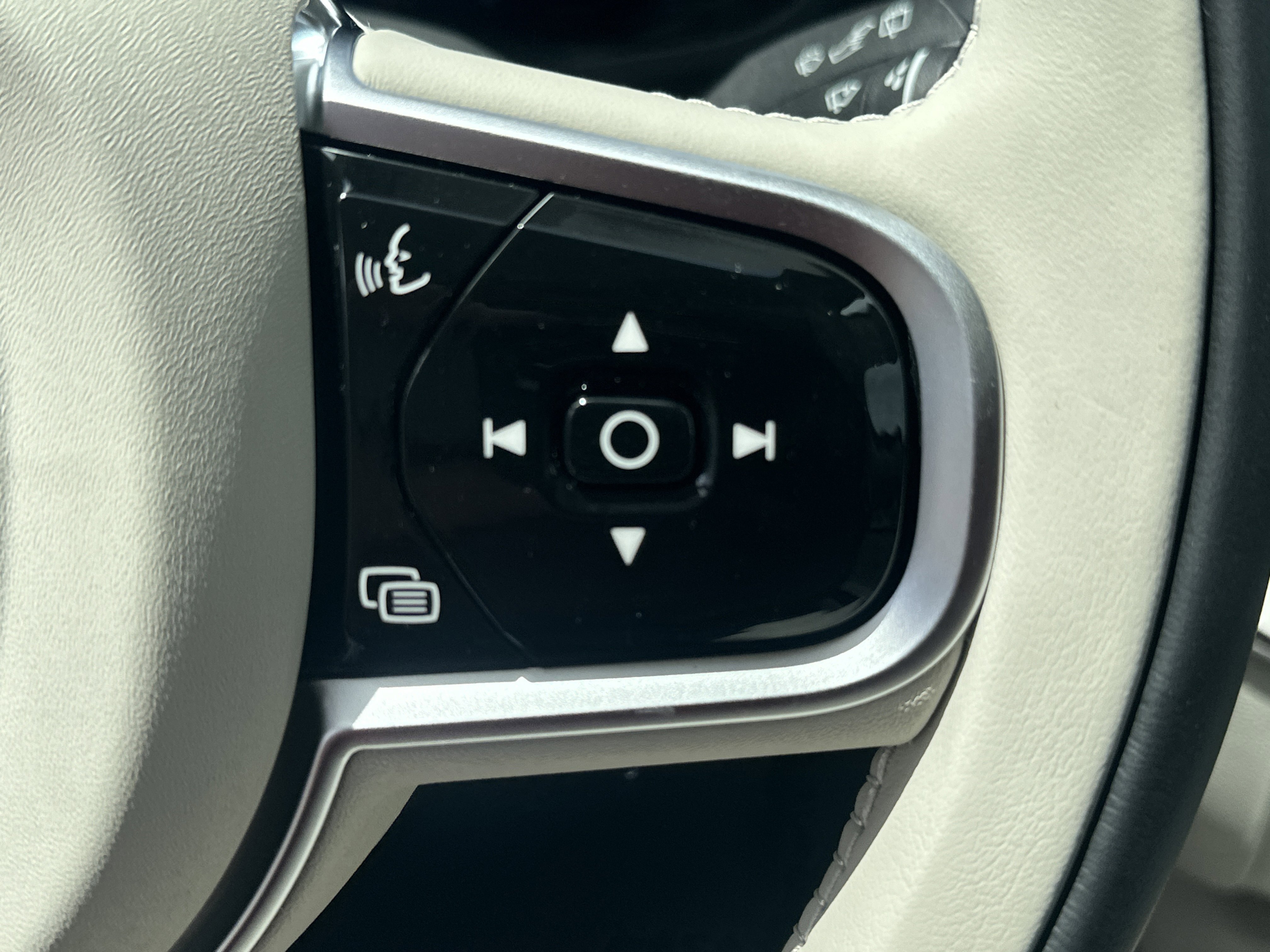 New 2026  Volvo Ultra image 22