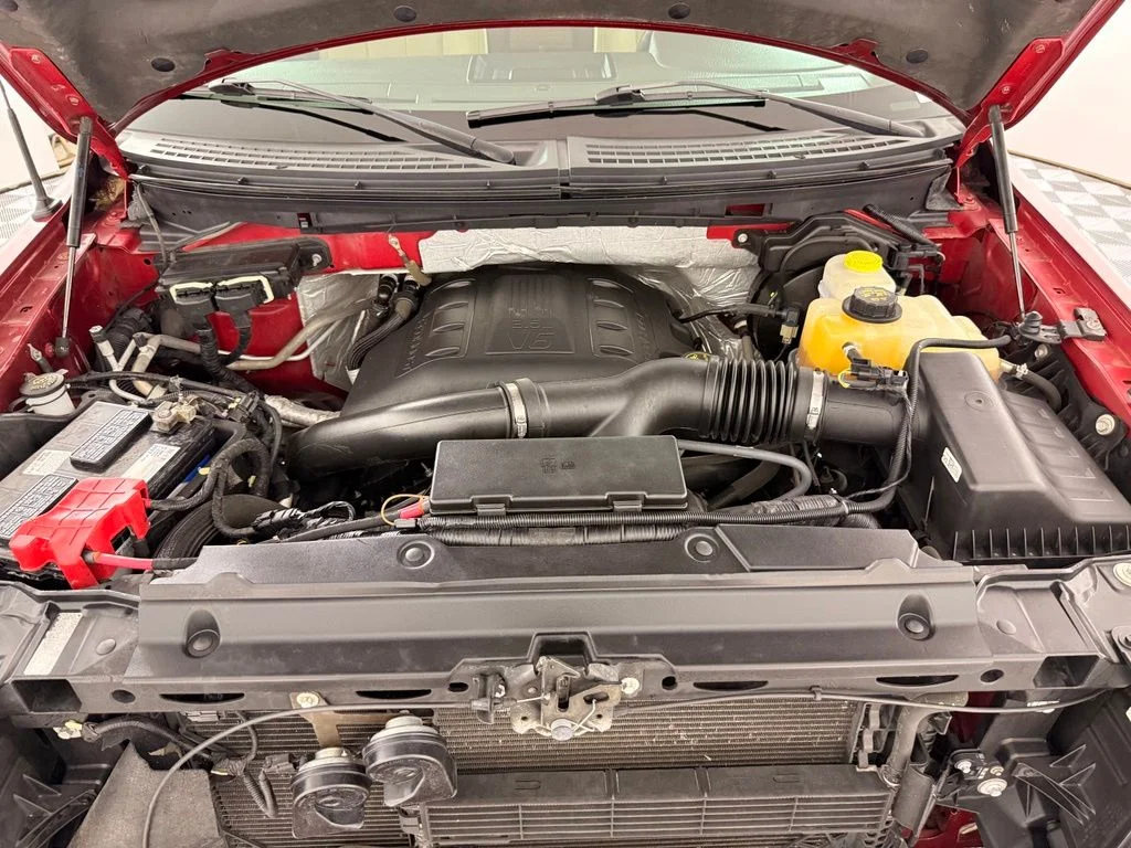 Used 2014 Red Ford Lariat image 34