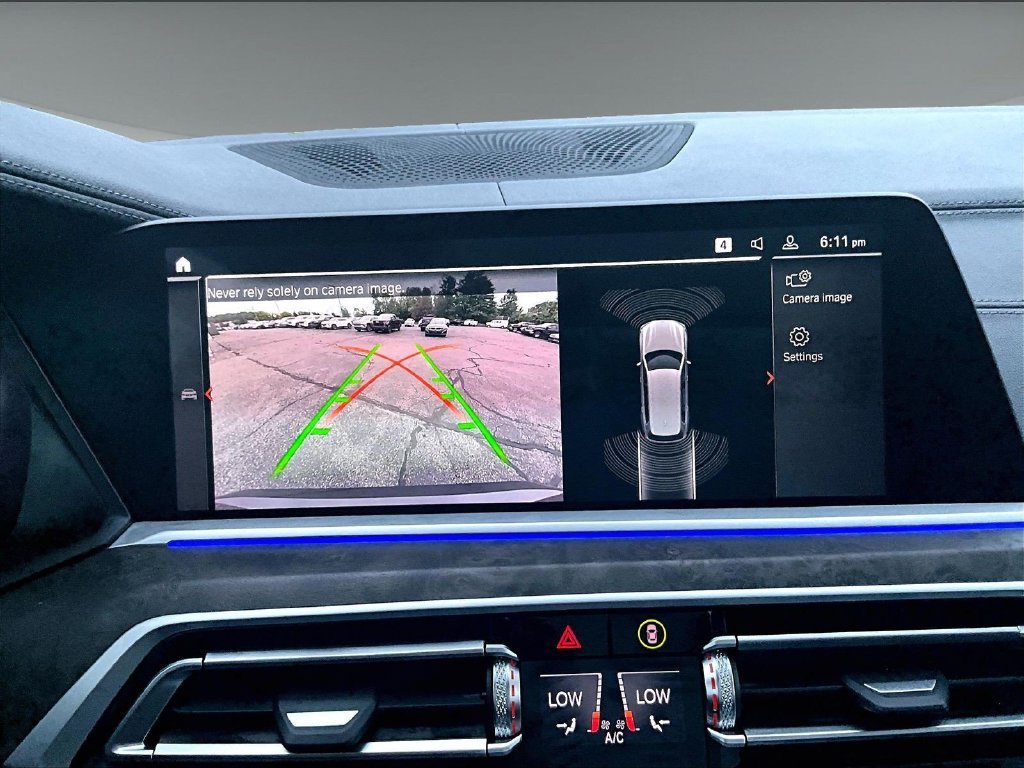 Used 2022 Gray BMW xDrive40i image 19