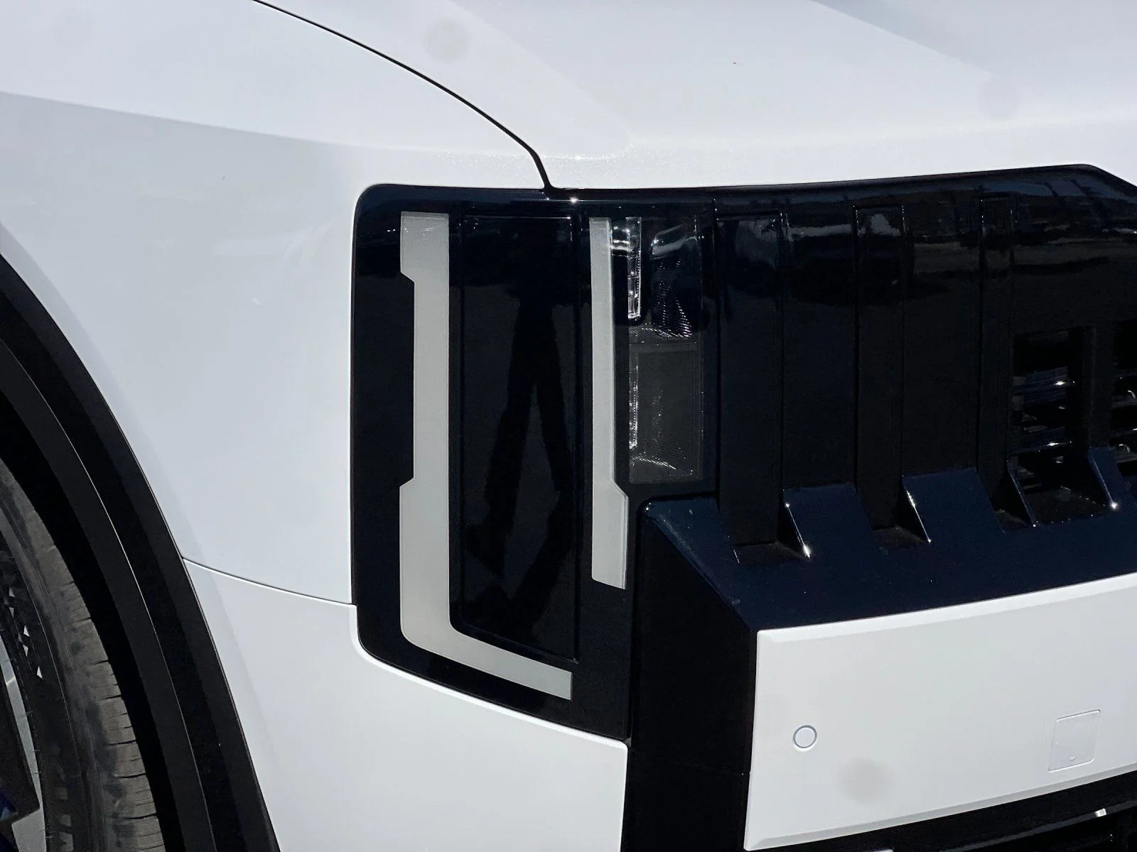 New 2027 White Kia EX image 31