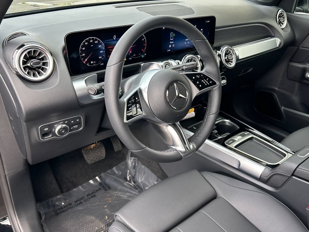 New 2026 Night Black Mercedes-Benz GLB 250 image 54