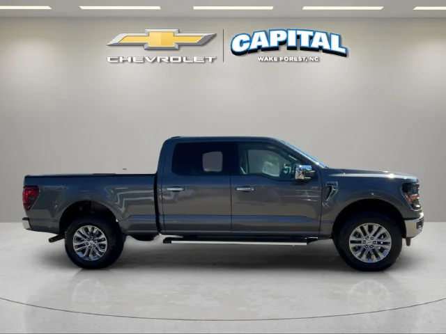 Used 2024 Gray Ford XLT image 6