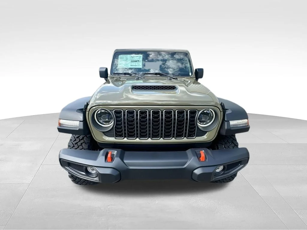 Used 2025 Green Jeep Mojave image 4
