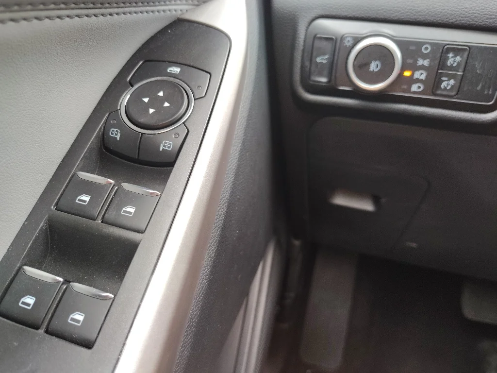 Used 2024 Star White Ford XLT image 16