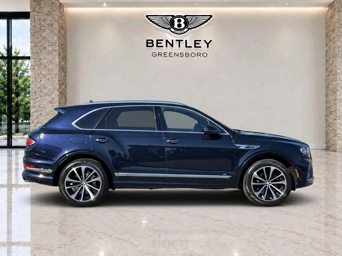 Used 2022 Dark Sapphire Bentley V8 image 6